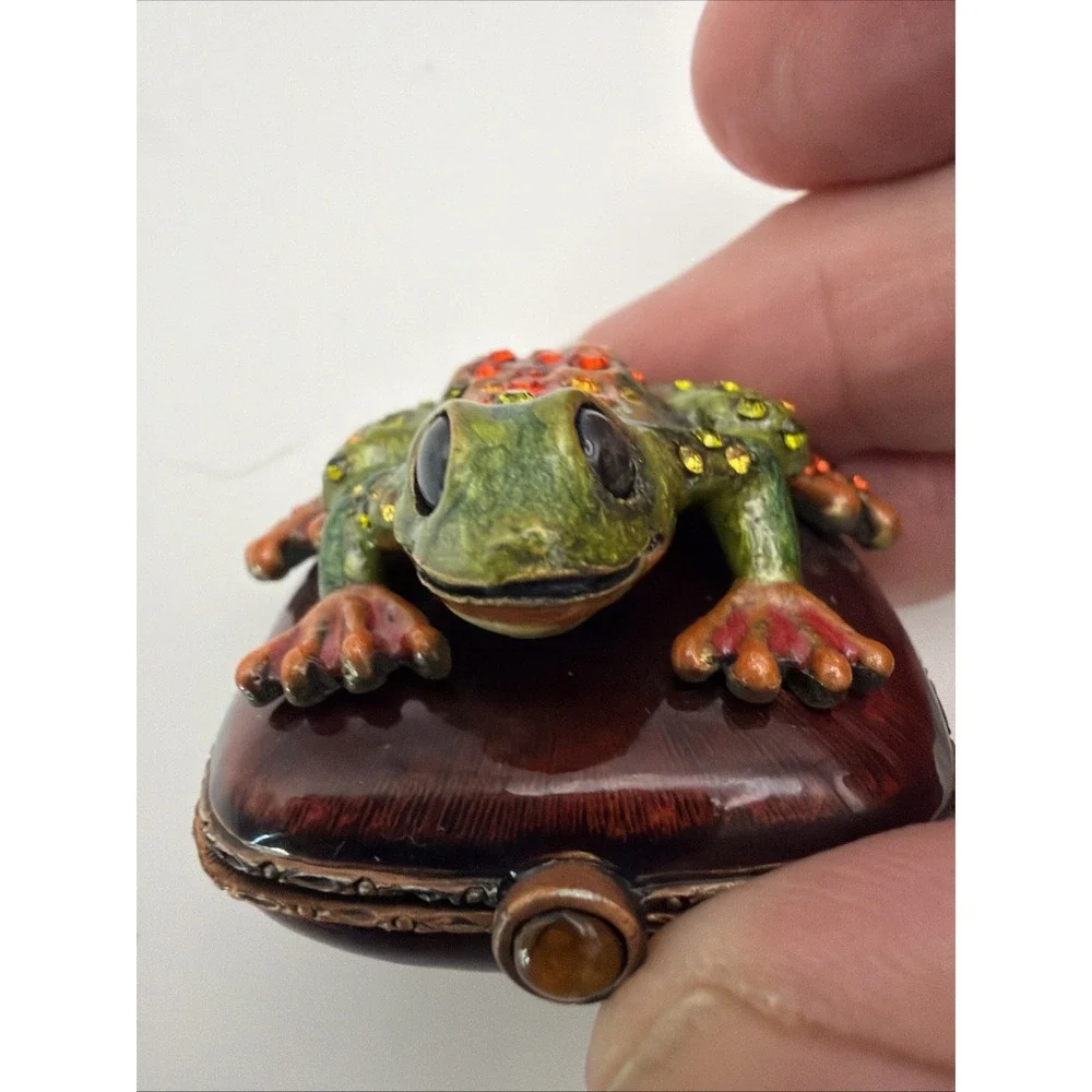 Jay Strongwater Hand Painted Trinket Box Decoration Enameled Mini  Frog